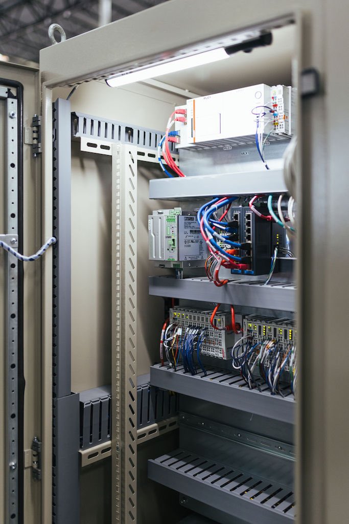 Figure 7: The Singulator and Xstream run off ONE CX20xx series Embedded PC from Beckhoff. Courtesy: Foreword LLC, NPI, Beckhoff Automation