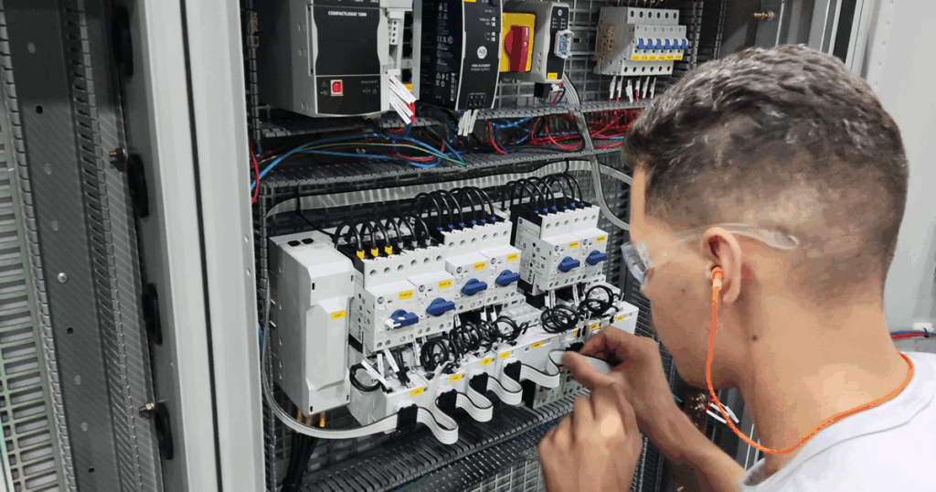 Rockwell Automation's Ethernet/IP in-cabinet Solution aims to cut downtime on packaging lines while providing real-time diagnostics and predictive maintenance to keep machines running at peak performance.